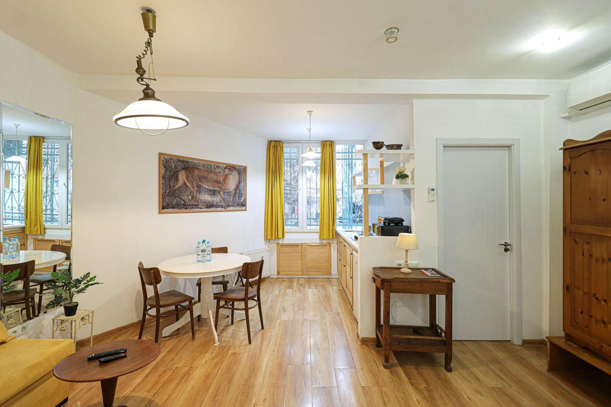 Wehost Heart Of Tbilisi Studio Екстер'єр фото